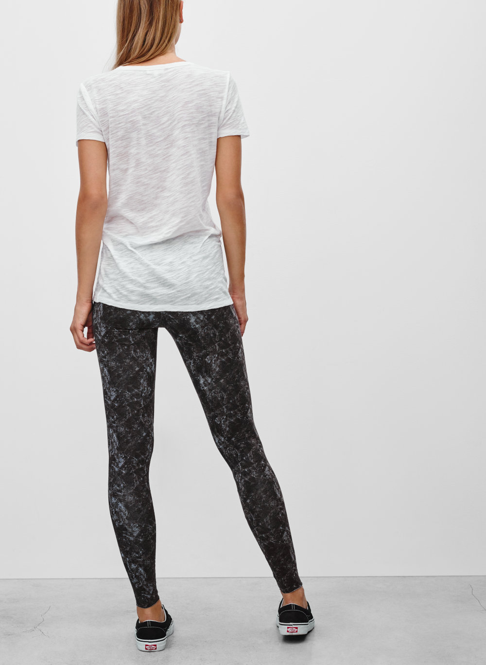 tna joggers aritzia