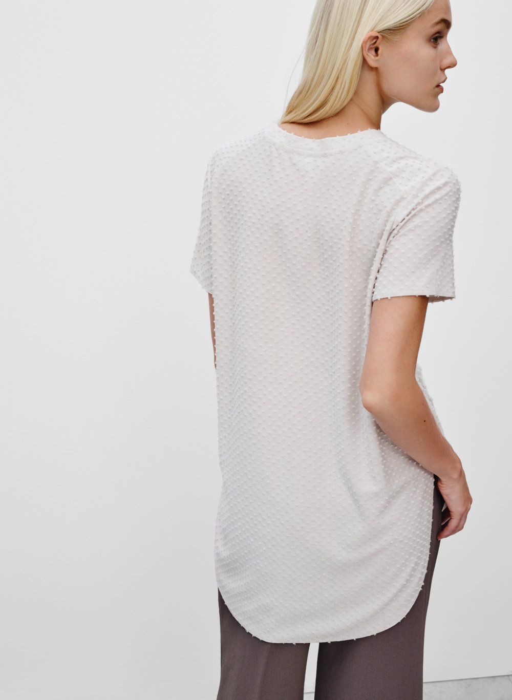 laid back t shirt aritzia