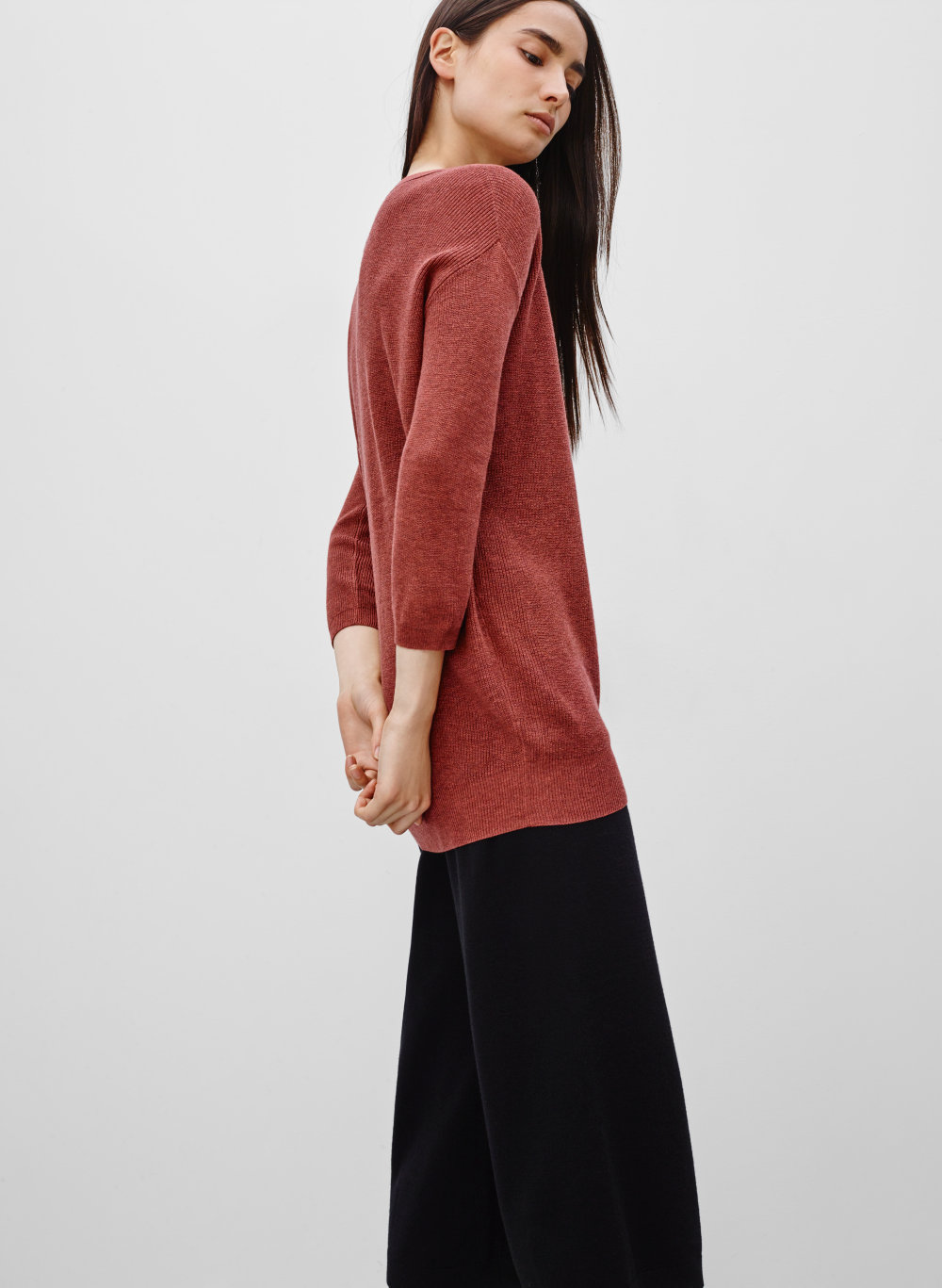 aritzia day off sweater