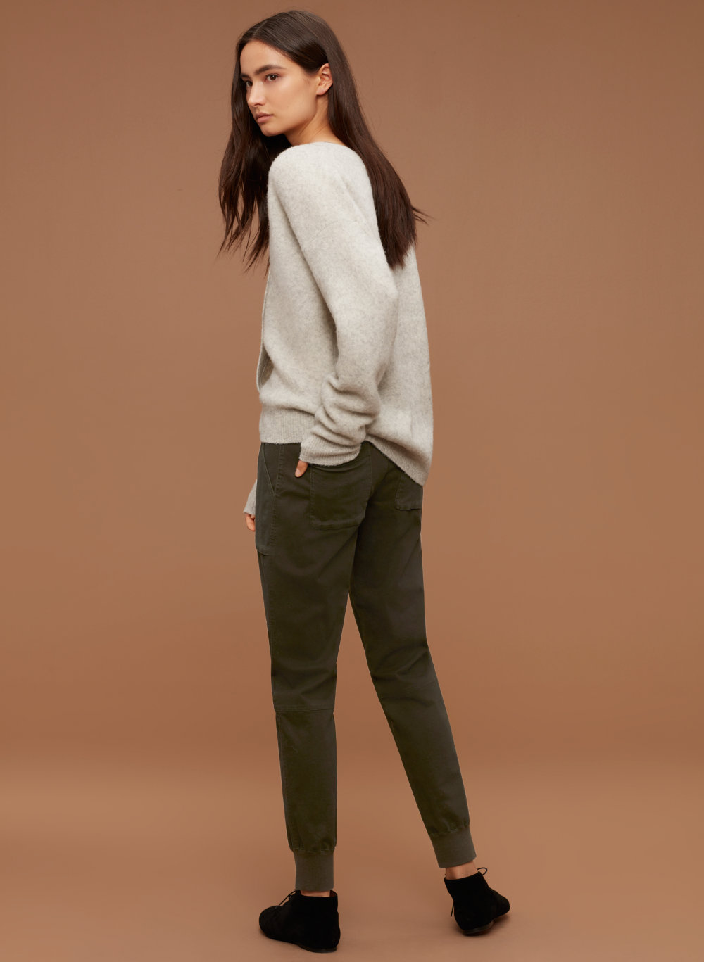 aritzia community joggers