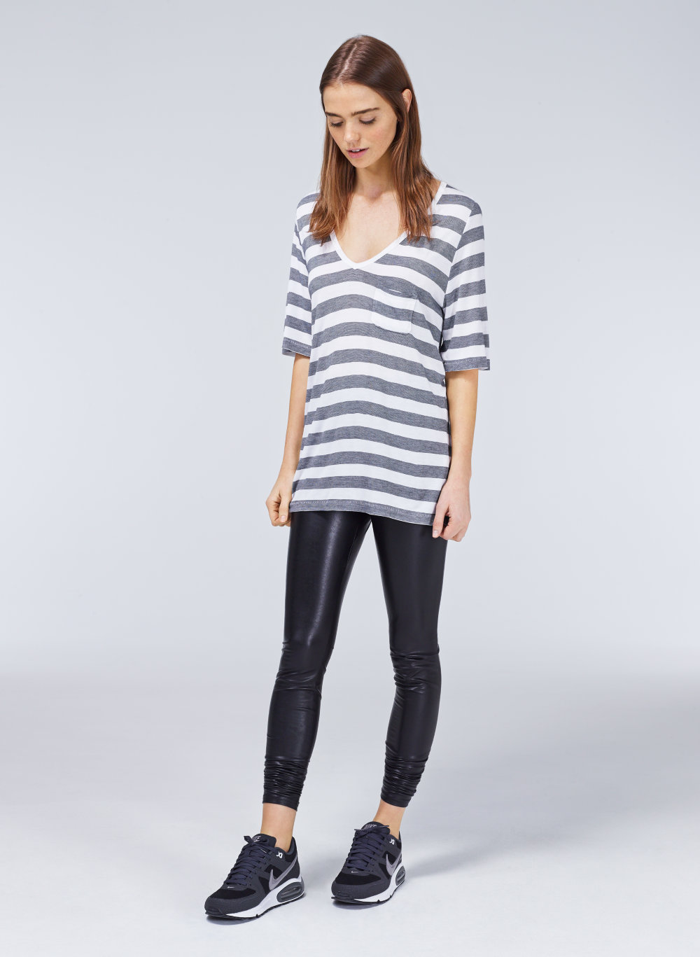 une femme libre shirt