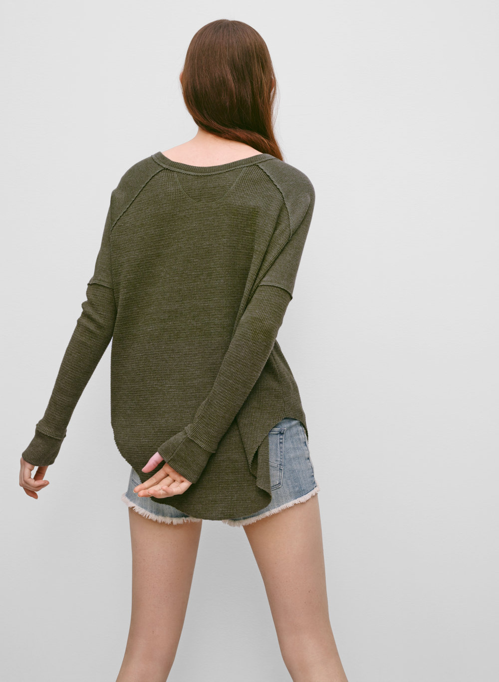 aritzia laid back t shirt