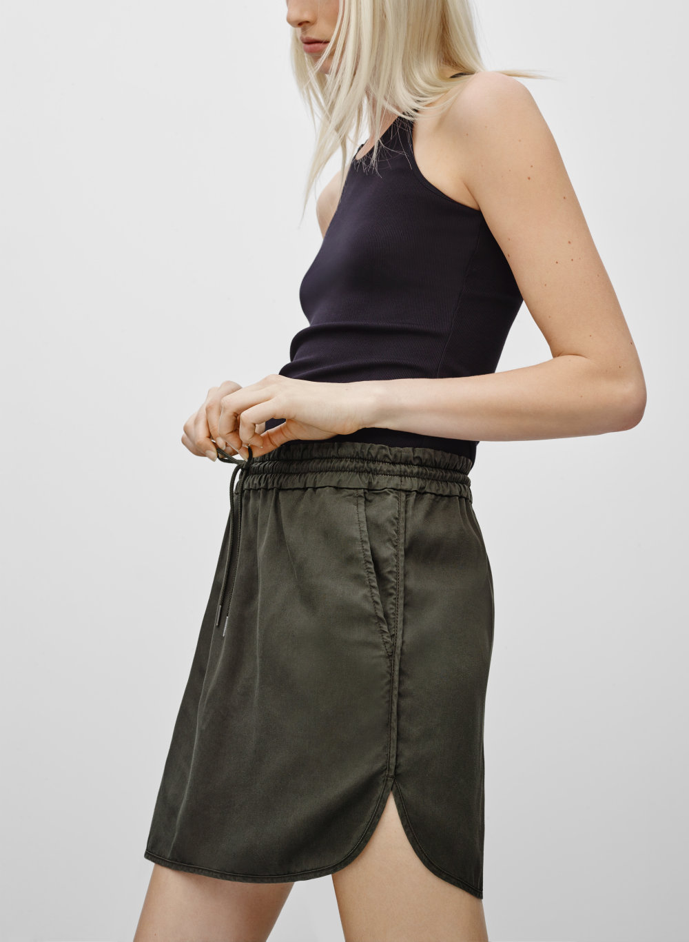 Community NYSA SKIRT Aritzia