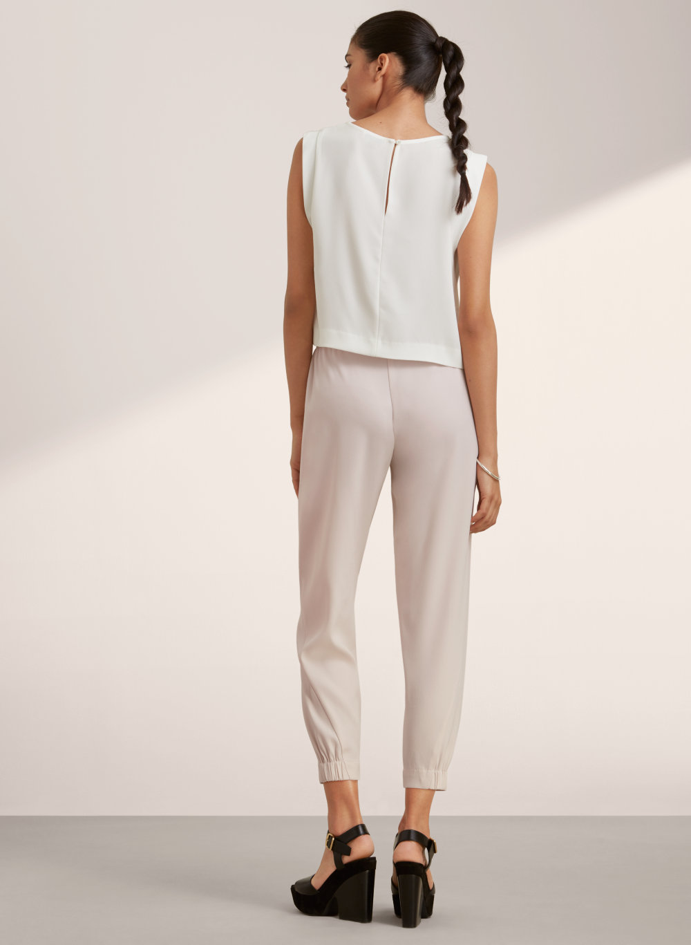 aritzia trousers