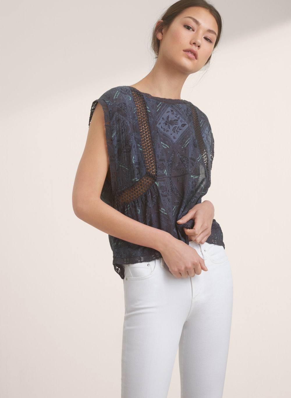 aritzia pelli blouse