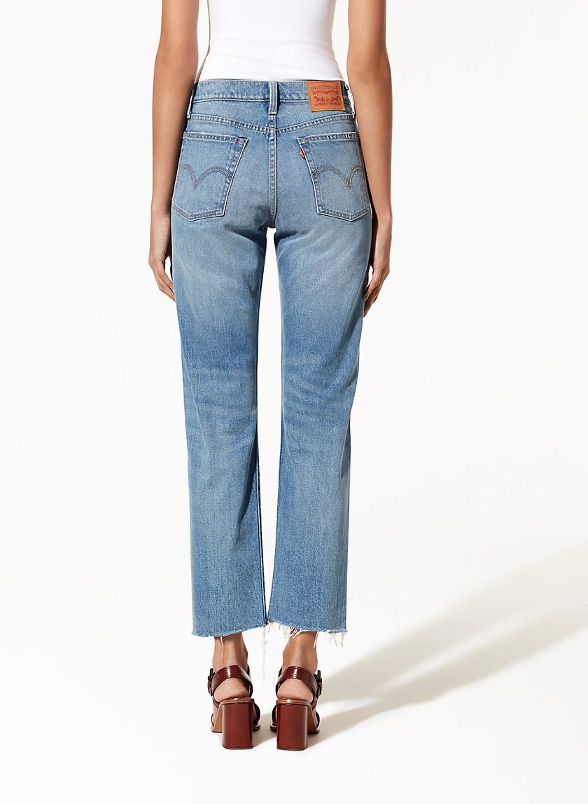 aritzia levi's wedgie straight