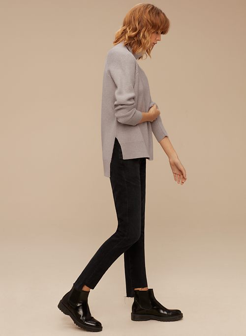 aritzia sweats