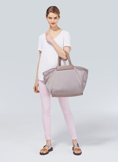 BIG ZIP TOTE