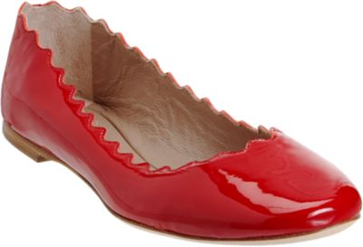 Chlo&eacute; Scalloped Flat