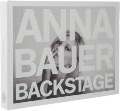 Anna Bauer Backstage