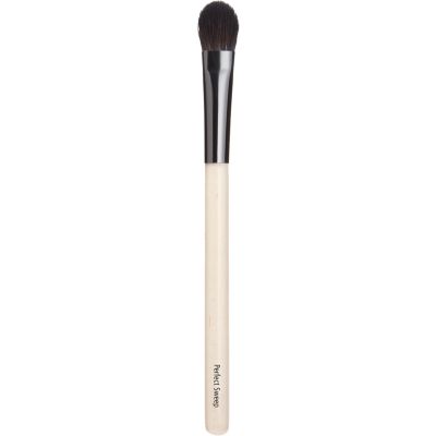 Chantecaille Perfect Sweep Brush