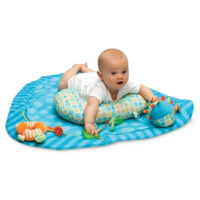 the tummy time mat