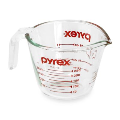 Pyrex 100 4 Cup 100th Anniversary Measuring Cup, Red