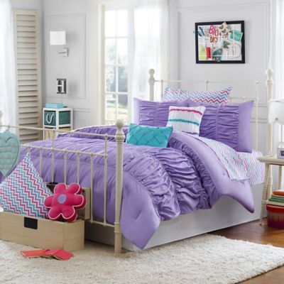 Julissa Twin/Twin XL Comforter Set in Purple