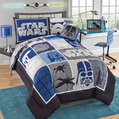 Star Warsâ„¢ Full Classic Reversible Comforter Set