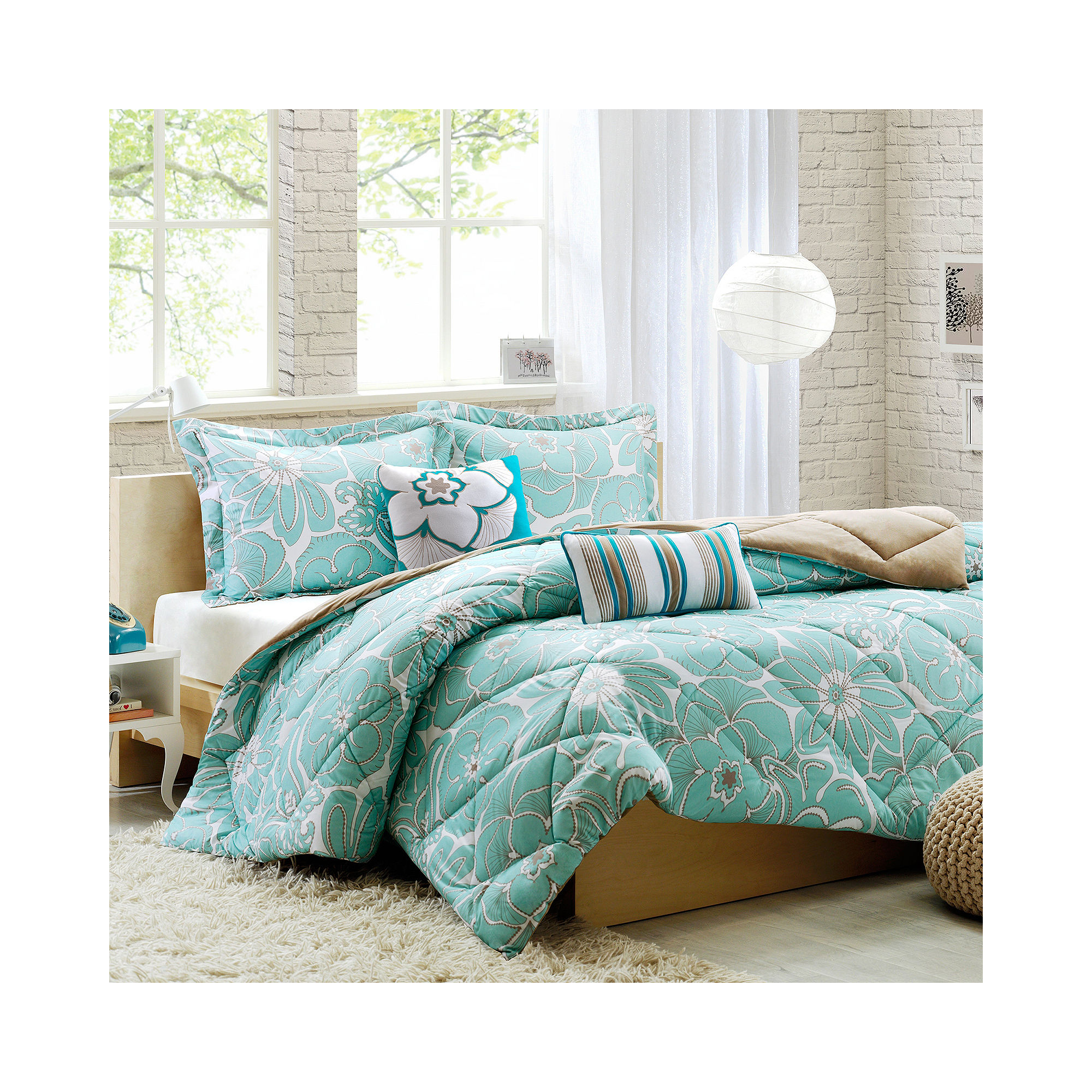Intelligent Design Charley Floral Comforter Set