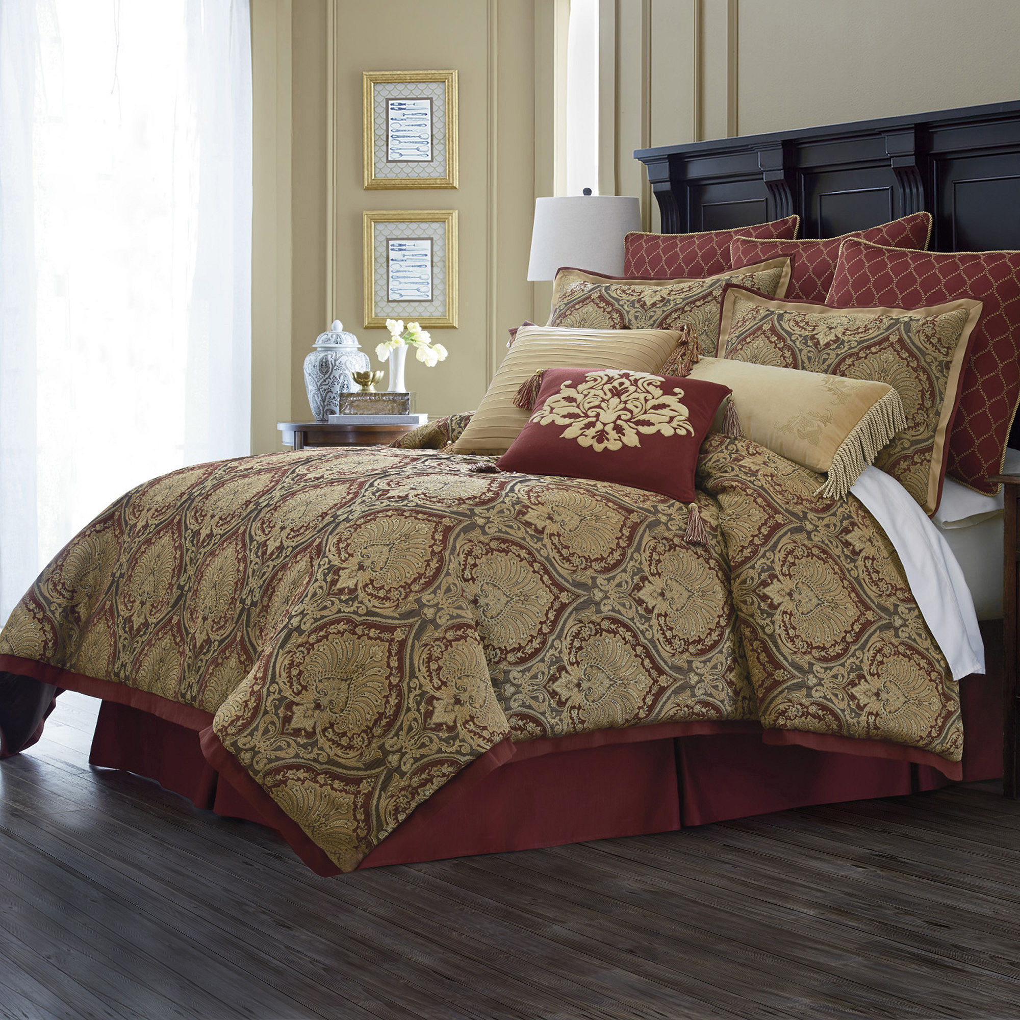 Royal Velvet Jarvis 4-pc. Chenille Comforter Set