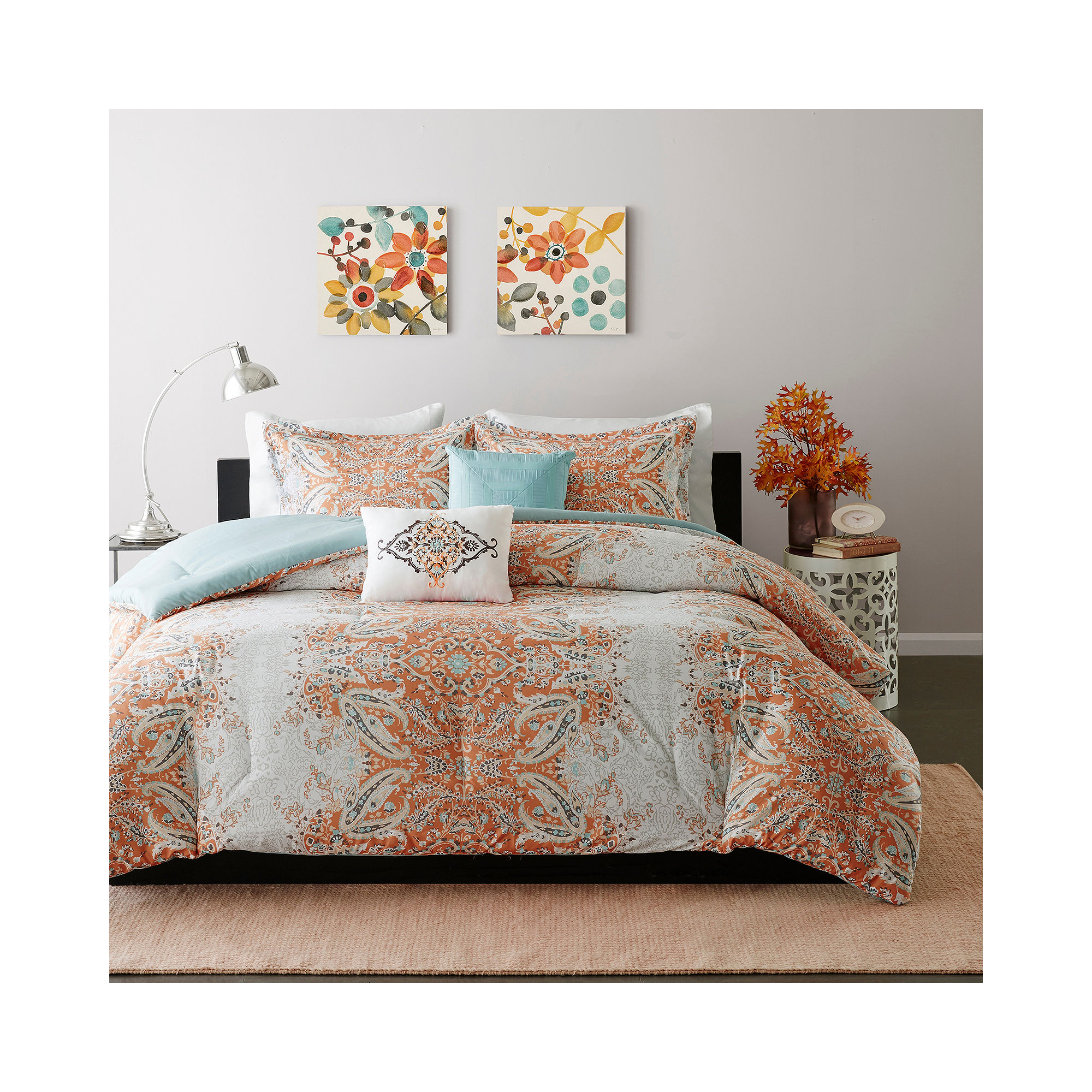 Intelligent Design Raina Comforter Set