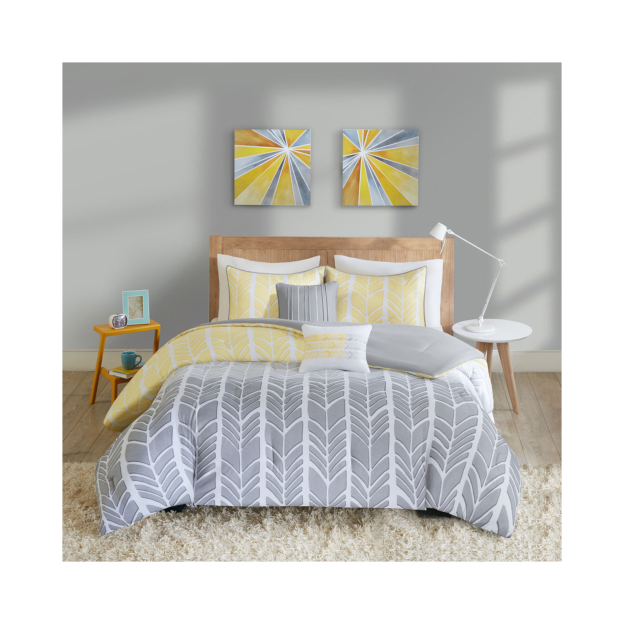 Intelligent Design Kennedy Chevron Comforter Set