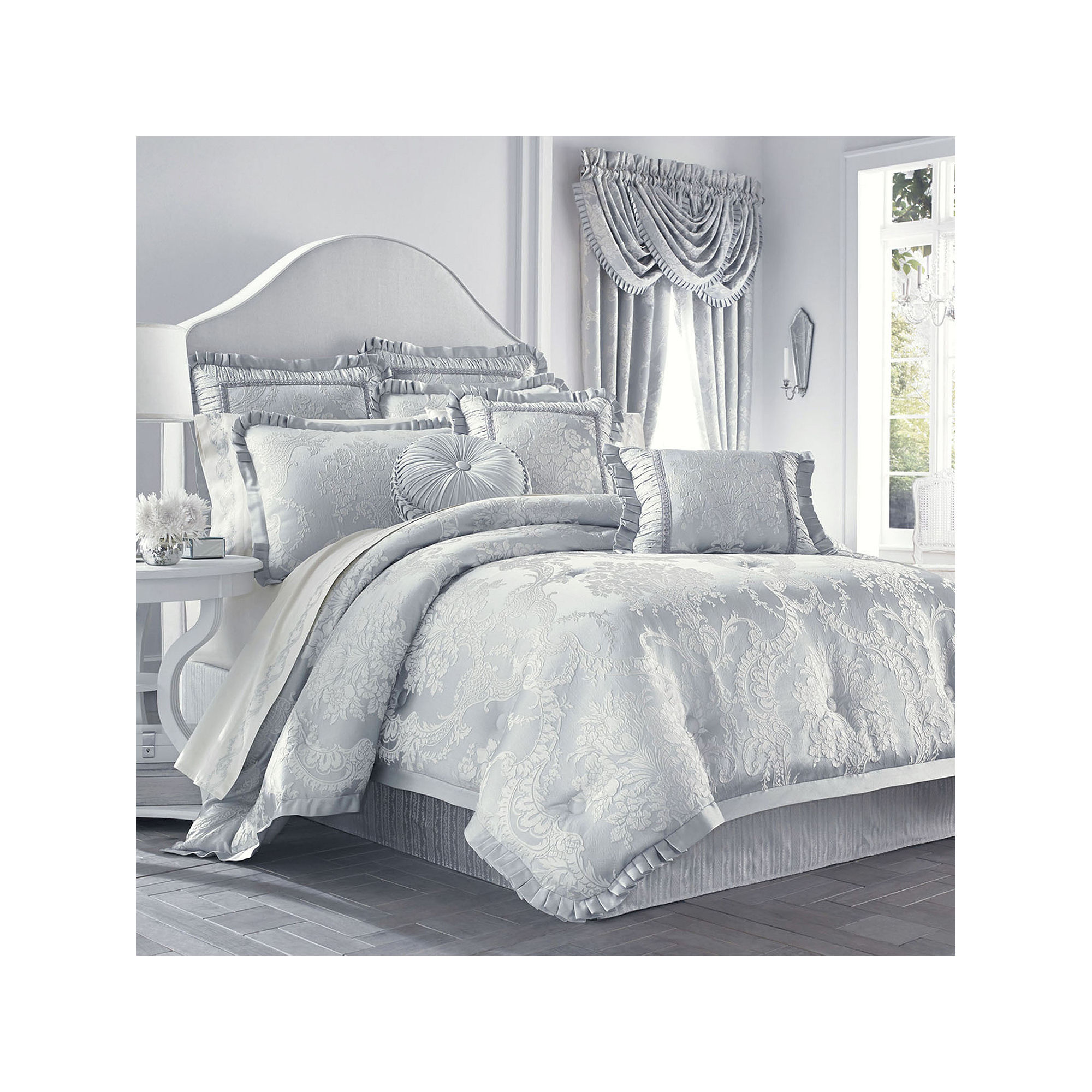 UPC J Queen New York Antoinette Bedding Collection