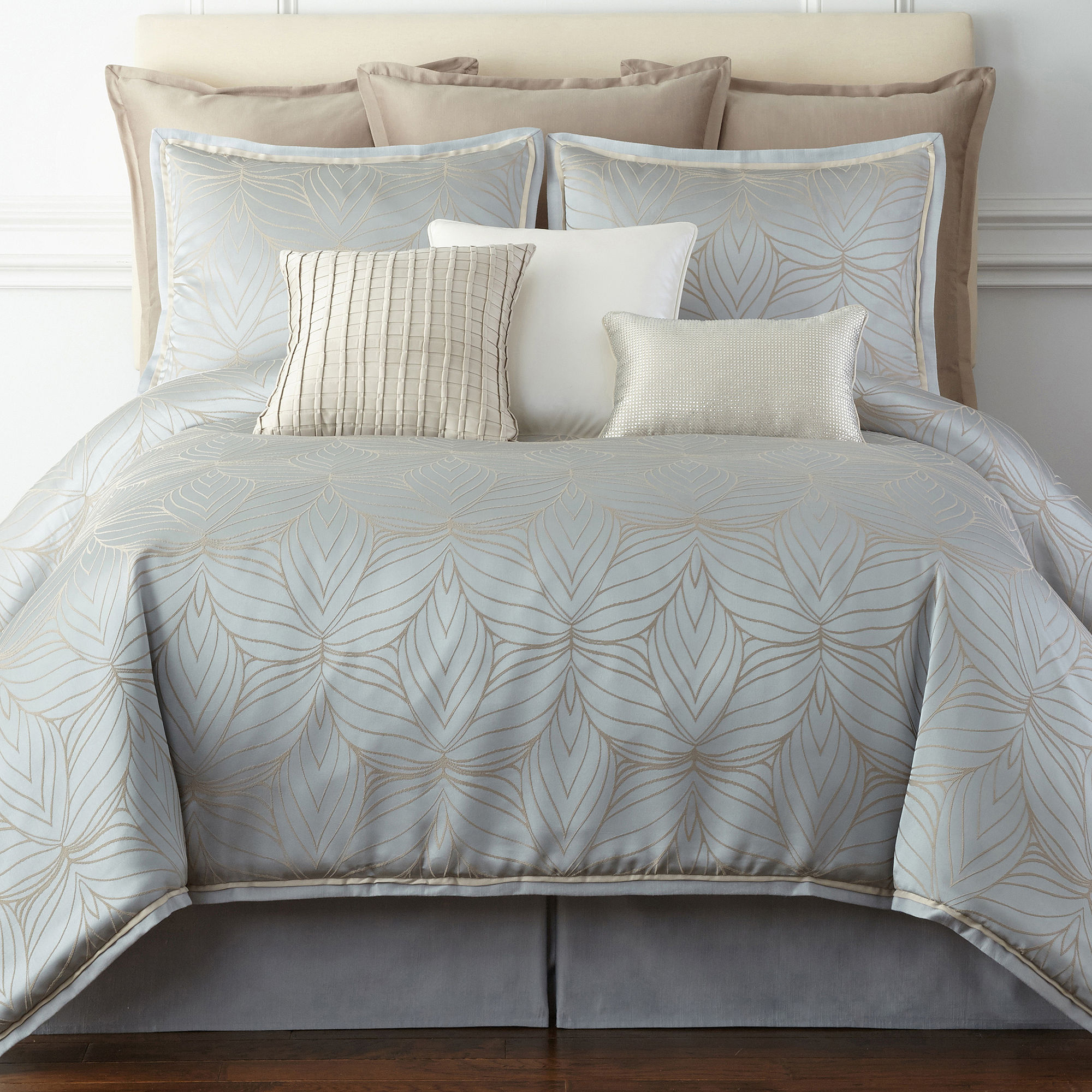 Liz Claiborne Belaire 4-pc. Jacquard Comforter Set