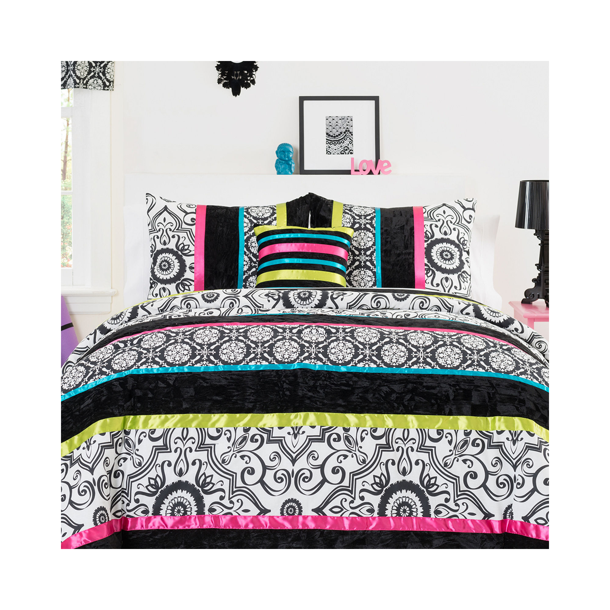 Seventeen Boho Nikko Comforter Set