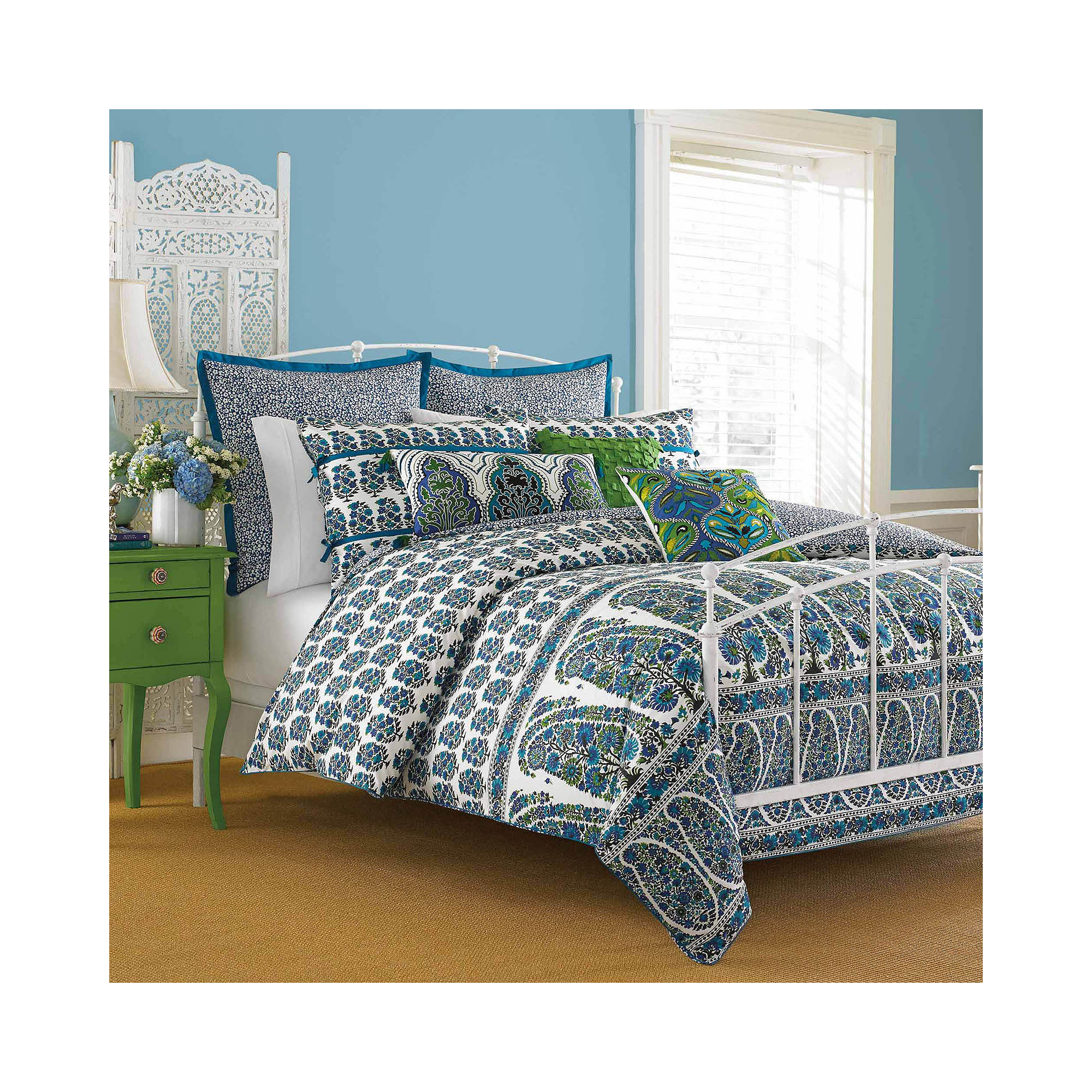 Collier Campbell Pondicherry Floral Comforter Set