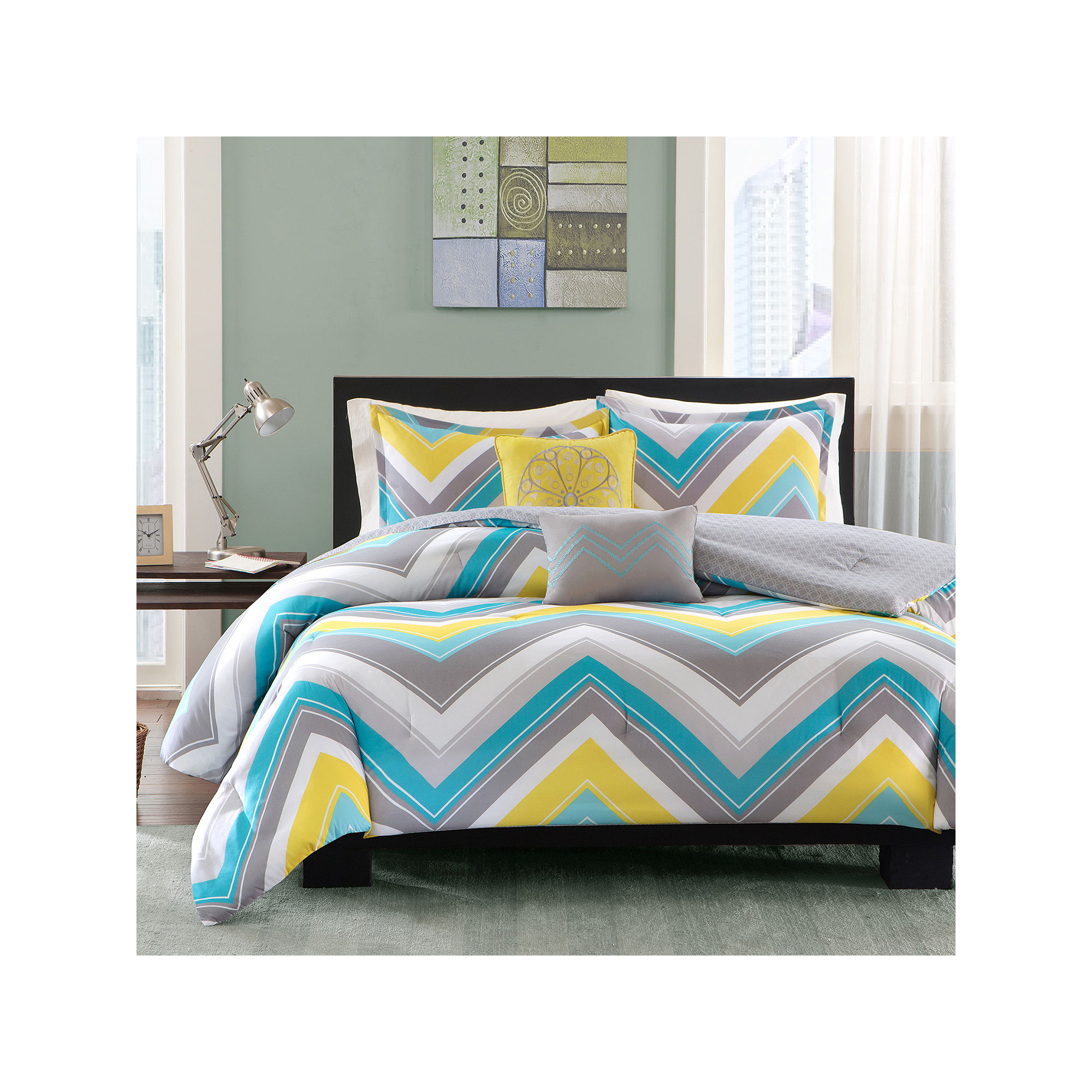 Intelligent Design Ariel Chevron Comforter Set