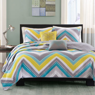 Intelligent Design Ariel Chevron Quilt Set