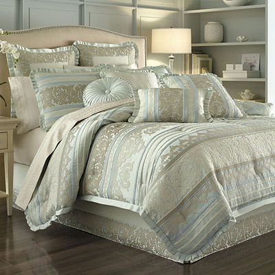 Queen Street Montague 4 pc forter Set & Accessories
