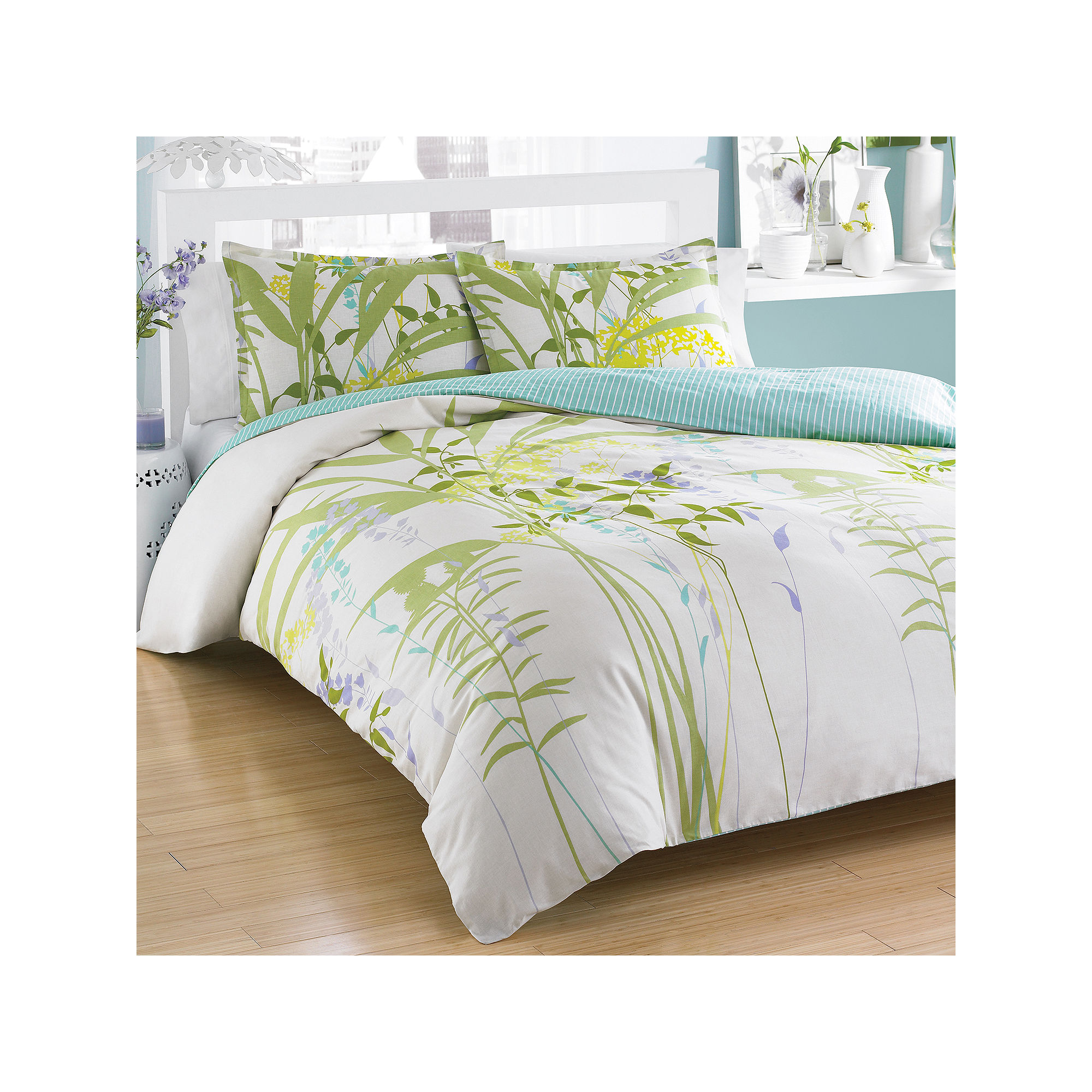 City Scene Mixed Floral Comforter Set