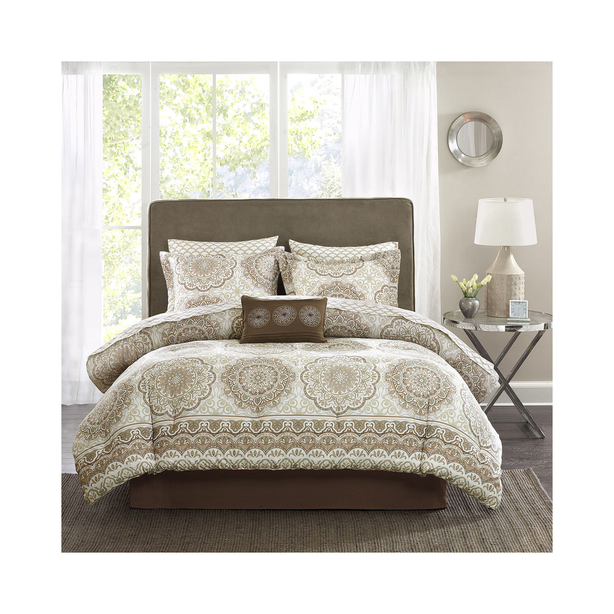 Madison Park Essentials Medina Complete Bedding Set with Sheets