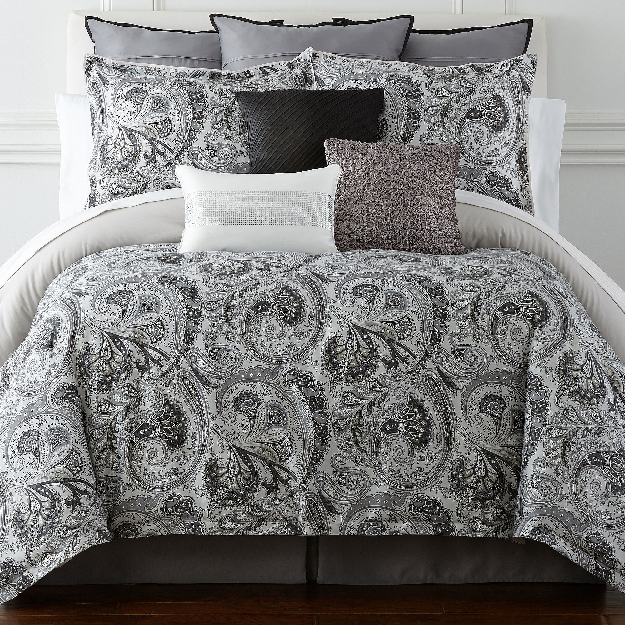 Liz Claiborne Carlyle 4-pc. Comforter Set