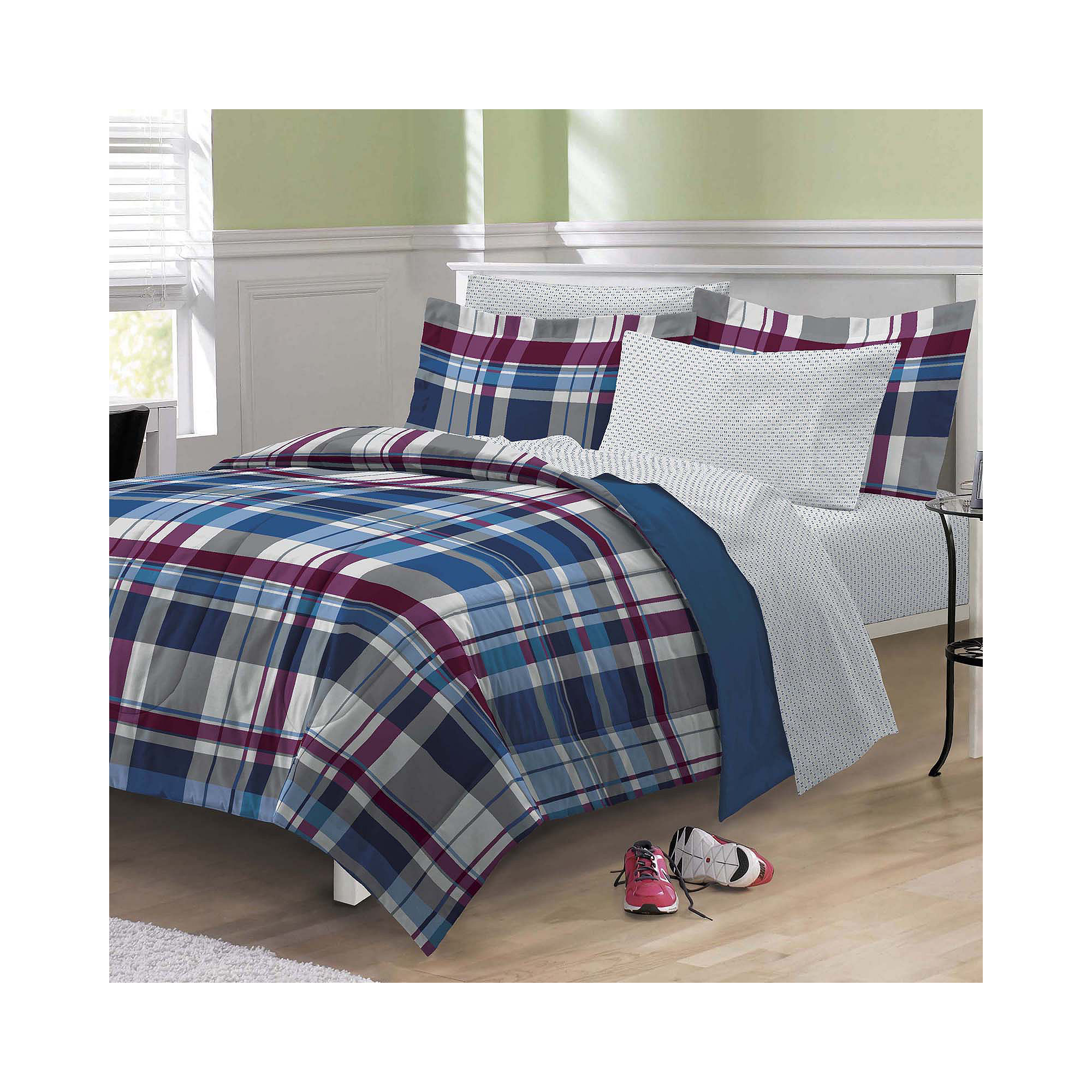 My Room Varsity Plaid Complete Bedding Set with Sheets