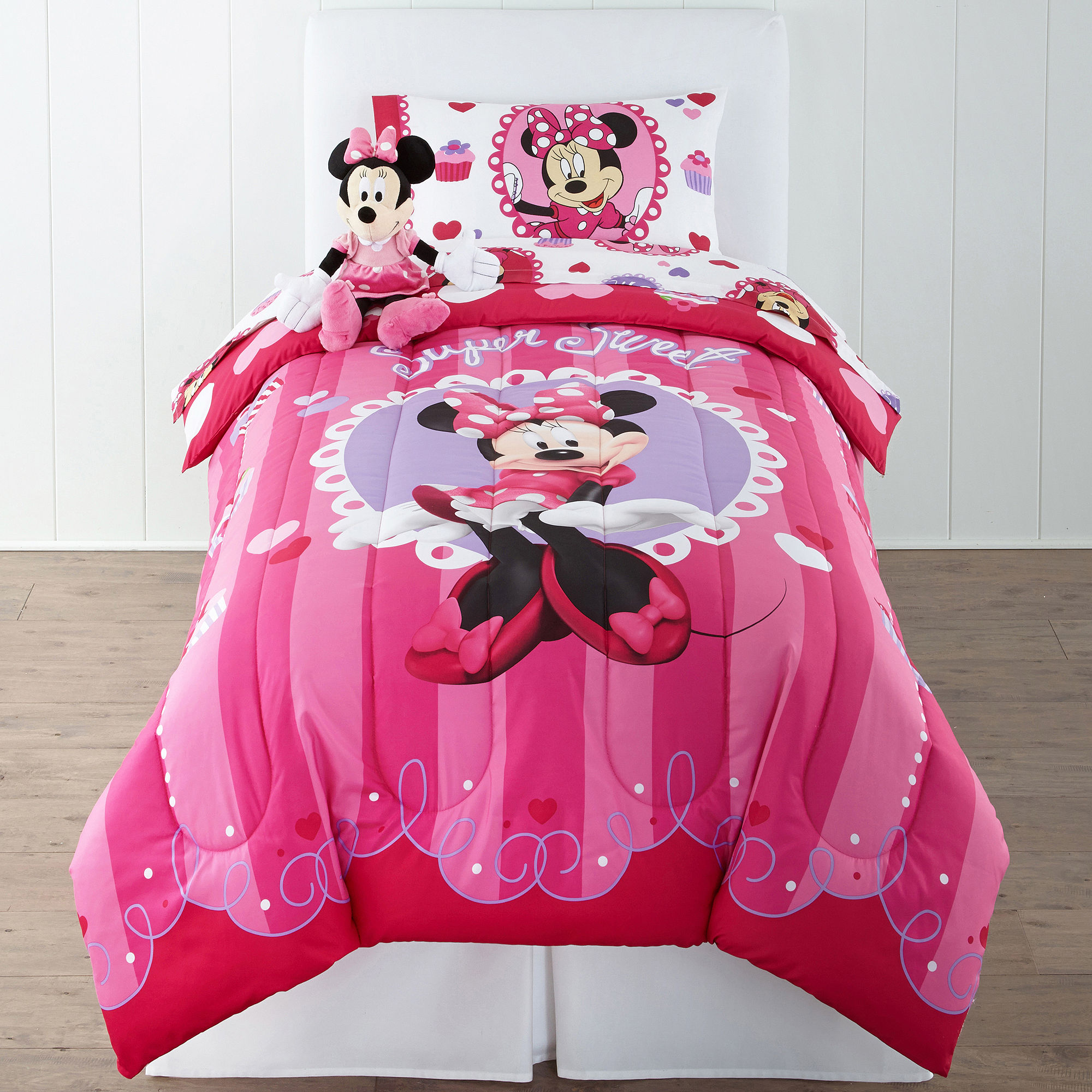 UPC 032281284206 product image for Disney Minnie Mouse Sweet Treats Twin Comforter | upcitemdb.com