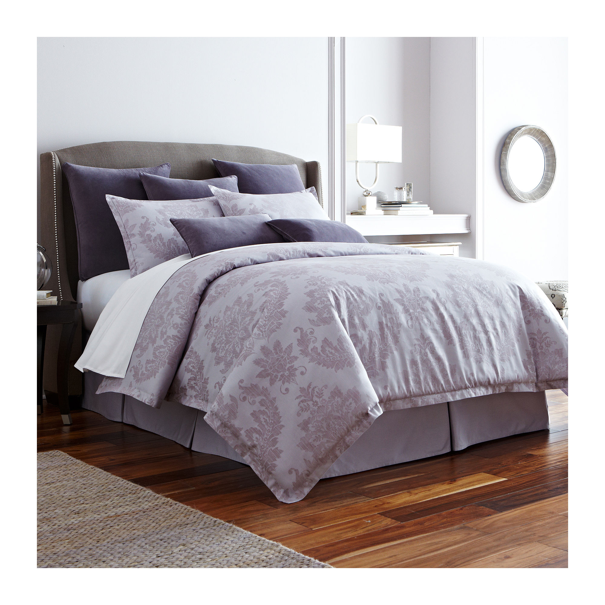 Royal Velvet 4-pc. Crescent Comforter Set