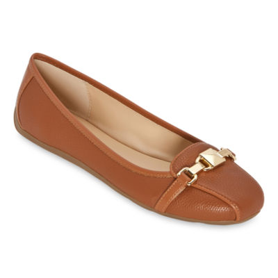 liz claiborne ballet flats