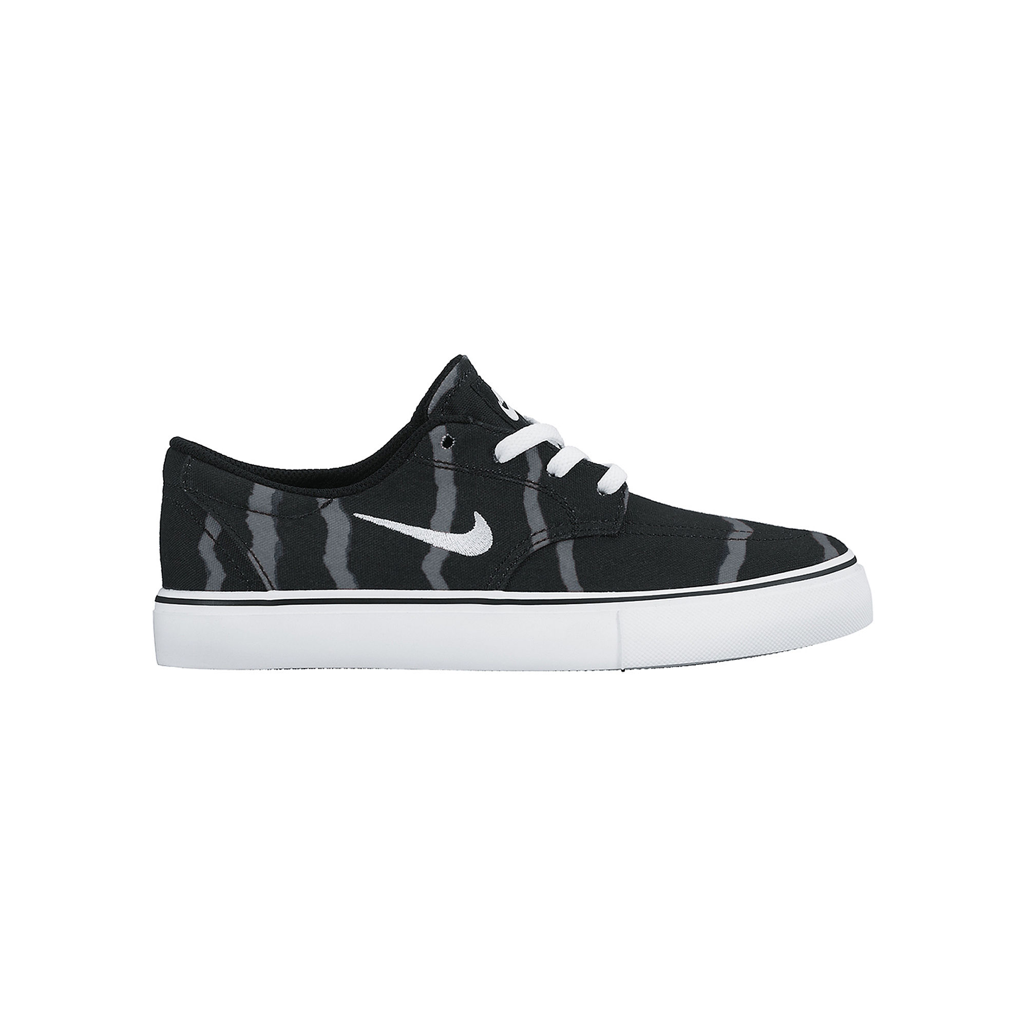 UPC 886066950769 product image for Nike Clutch Boys Skate Shoes - Big Kids | upcitemdb.com