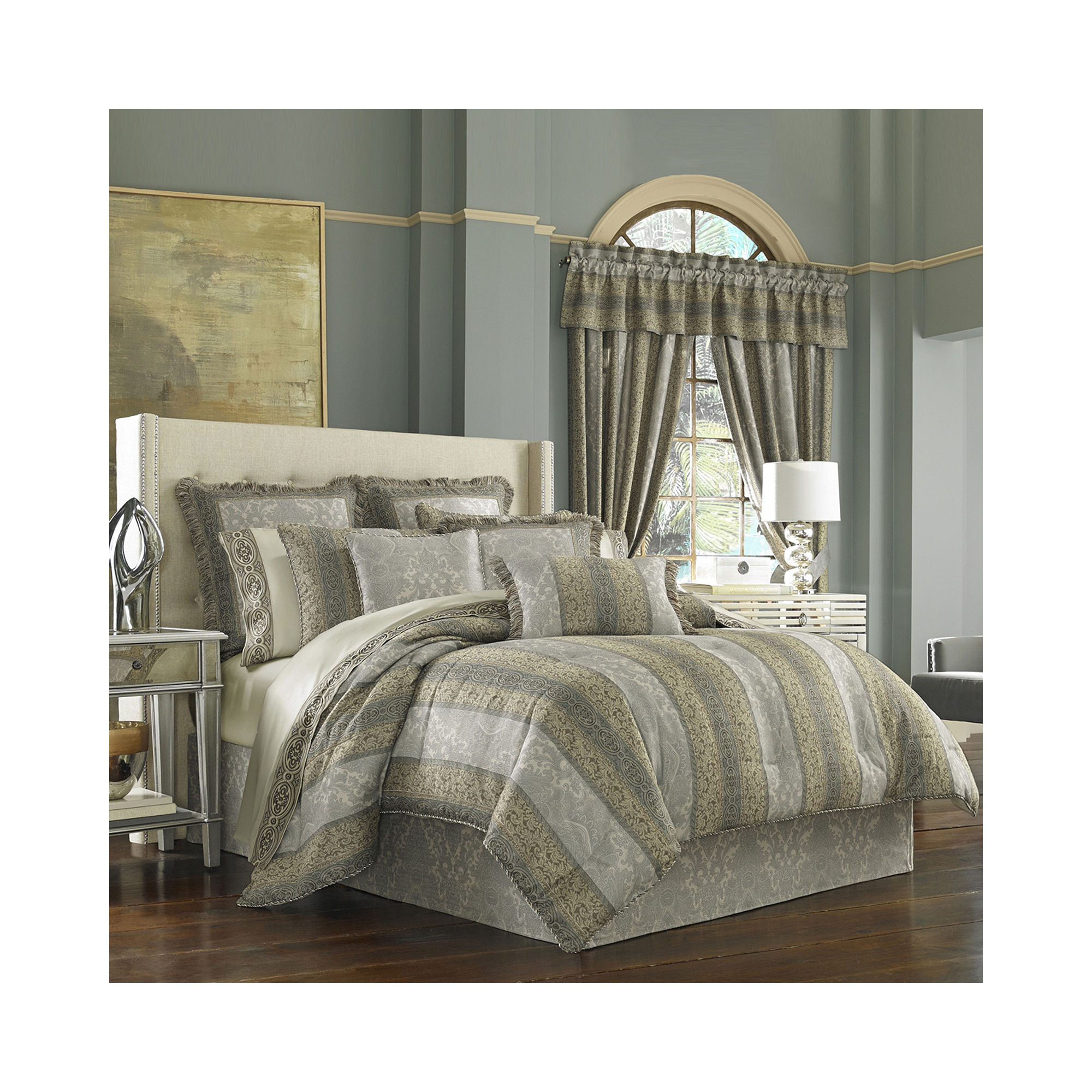 Queen Street Harrington 4-pc. Comforter Set