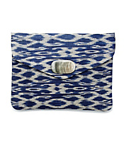 Straw Envelope Clutch