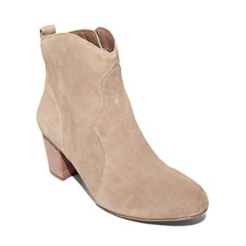 Steve Madden Official Site: Free shipping on all orders