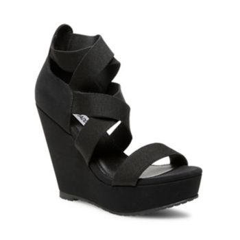 VALINE: STEVE MADDEN