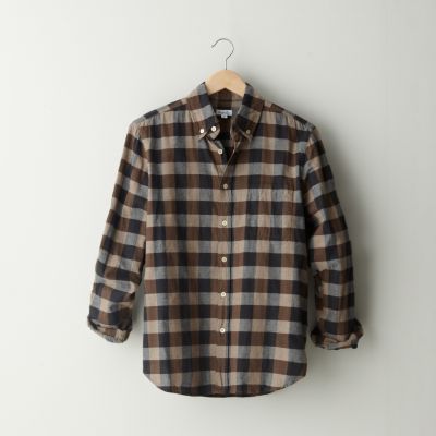 CLASSIC COLLEGIATE SHIRT