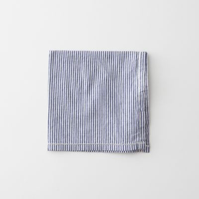 POCKET SQUARE