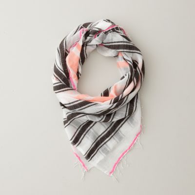 ISHI SQUARE SCARF