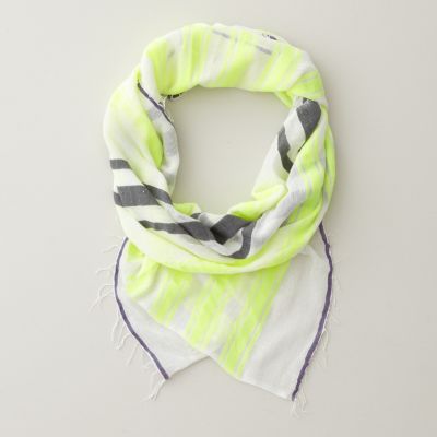 ISHI SQUARE SCARF