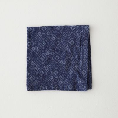 POCKET SQUARE