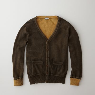CLASSIC CARDIGAN