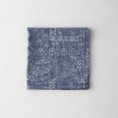 POCKET SQUARE