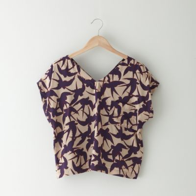BIRD PRINT POCKET TOP
